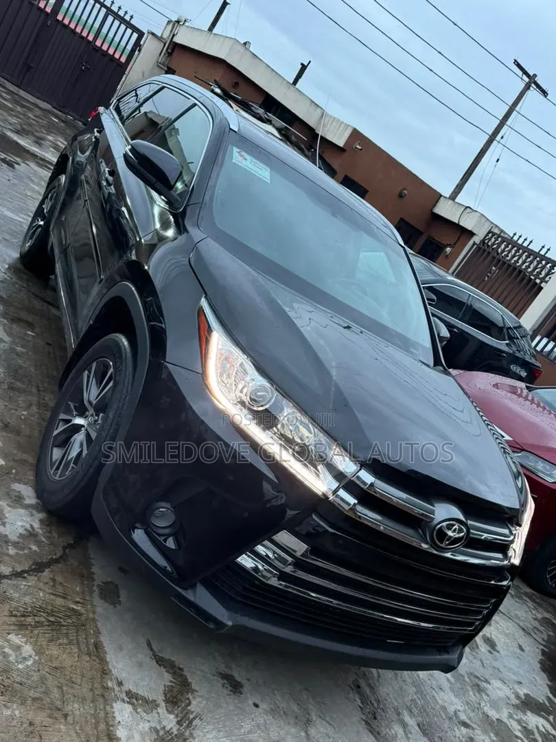 Toyota Highlander 2016 Black