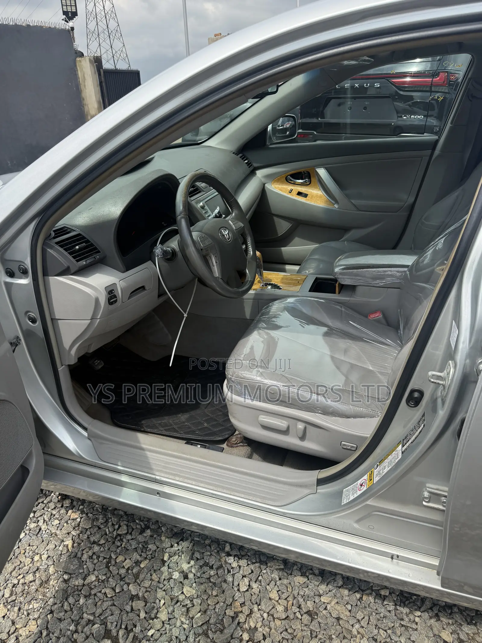 Toyota Camry XLE V6 4dr Sedan (3.5L 6cyl 6AM) 2007 Silver