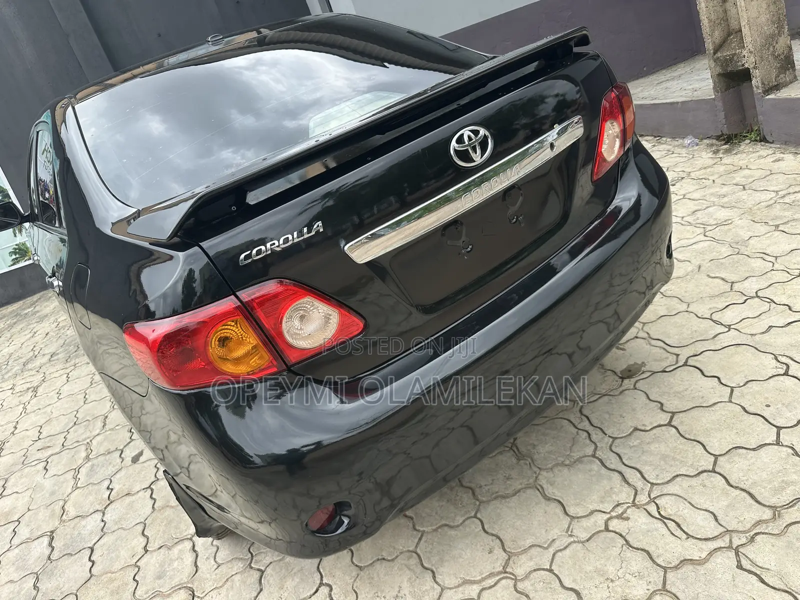 Toyota Corolla LE 4dr Sedan (1.8L 4cyl 4A) 2010 Black