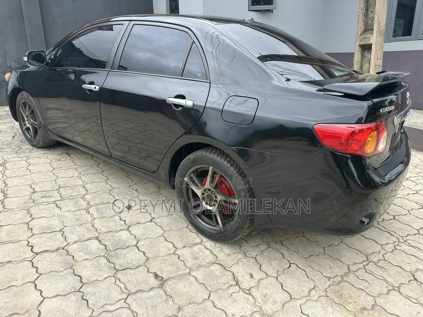 Toyota Corolla LE 4dr Sedan (1.8L 4cyl 4A) 2010 Black