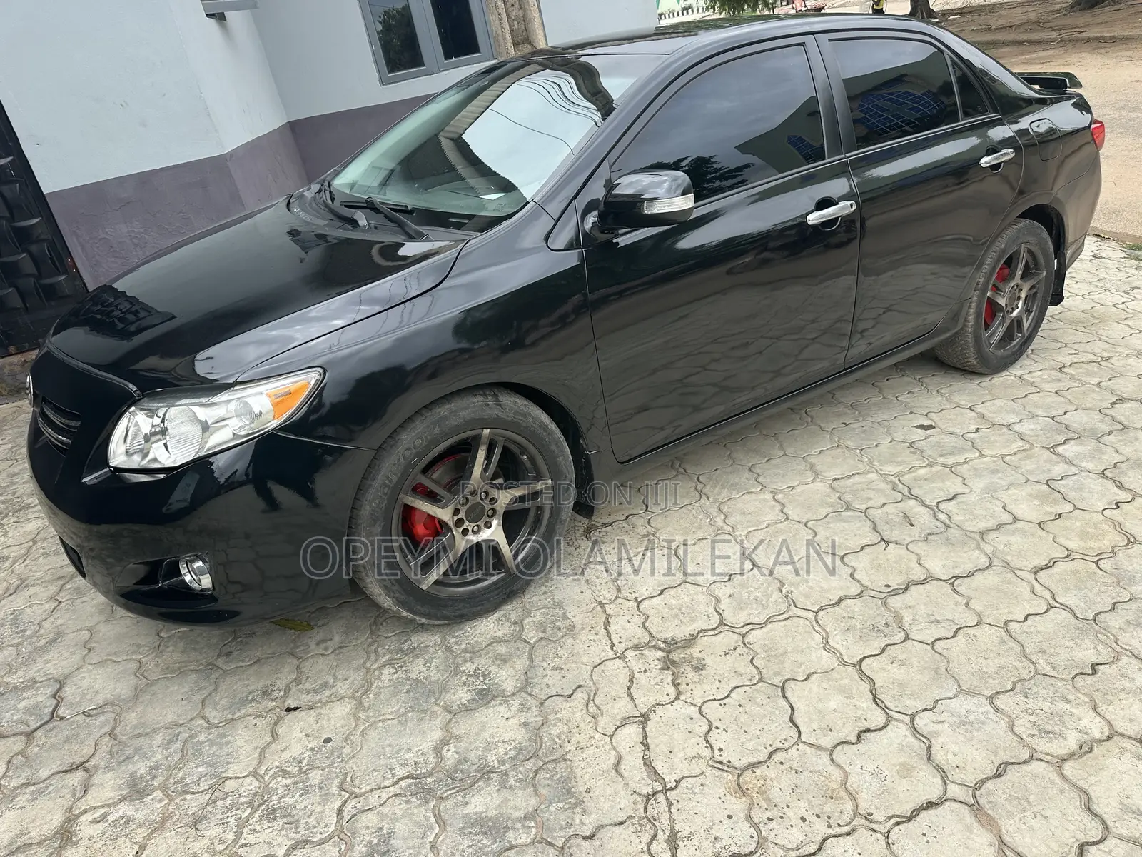 Toyota Corolla LE 4dr Sedan (1.8L 4cyl 4A) 2010 Black