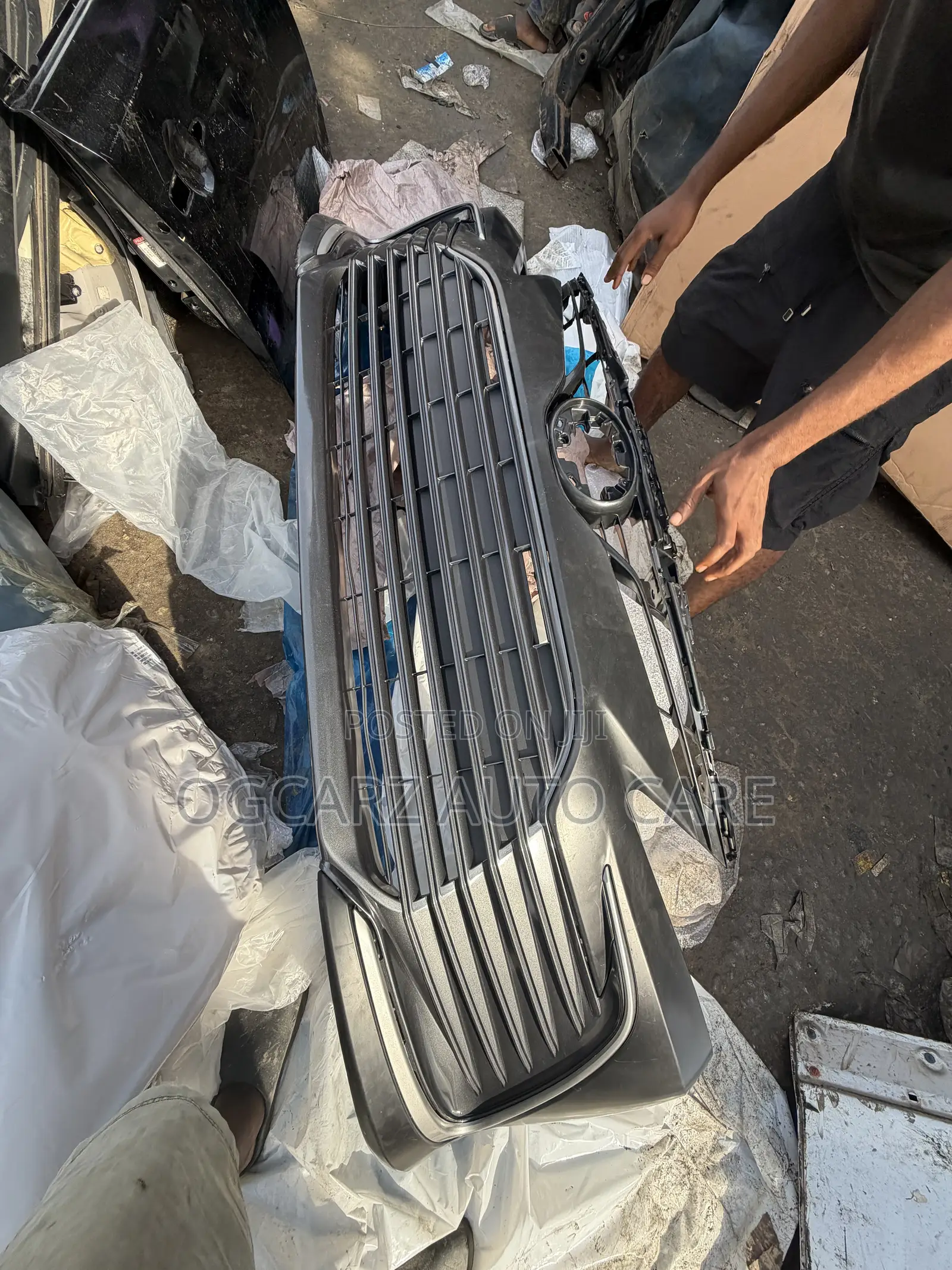 Complete Bumper Camry 2022 / 2023 Le Available Now
