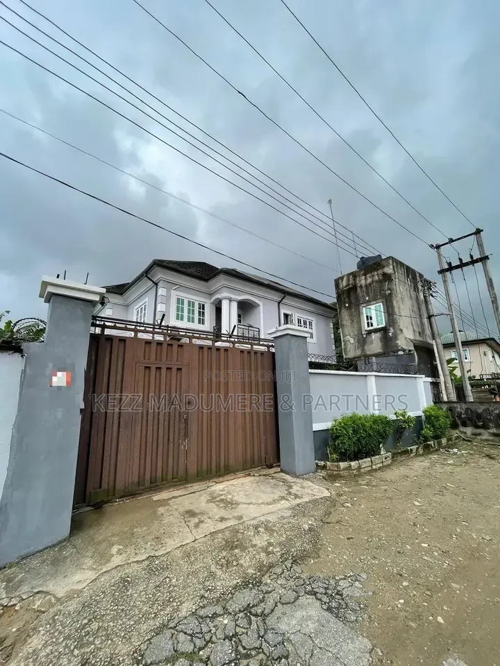 8bdrm Duplex in Rumuokwurusi  New for sale