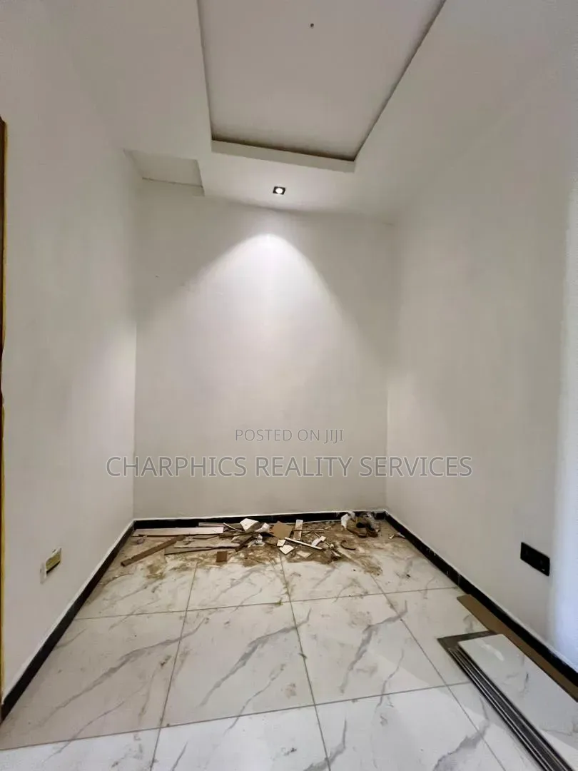 3bdrm Duplex in Off Lekki-Epe Expressway for sale
