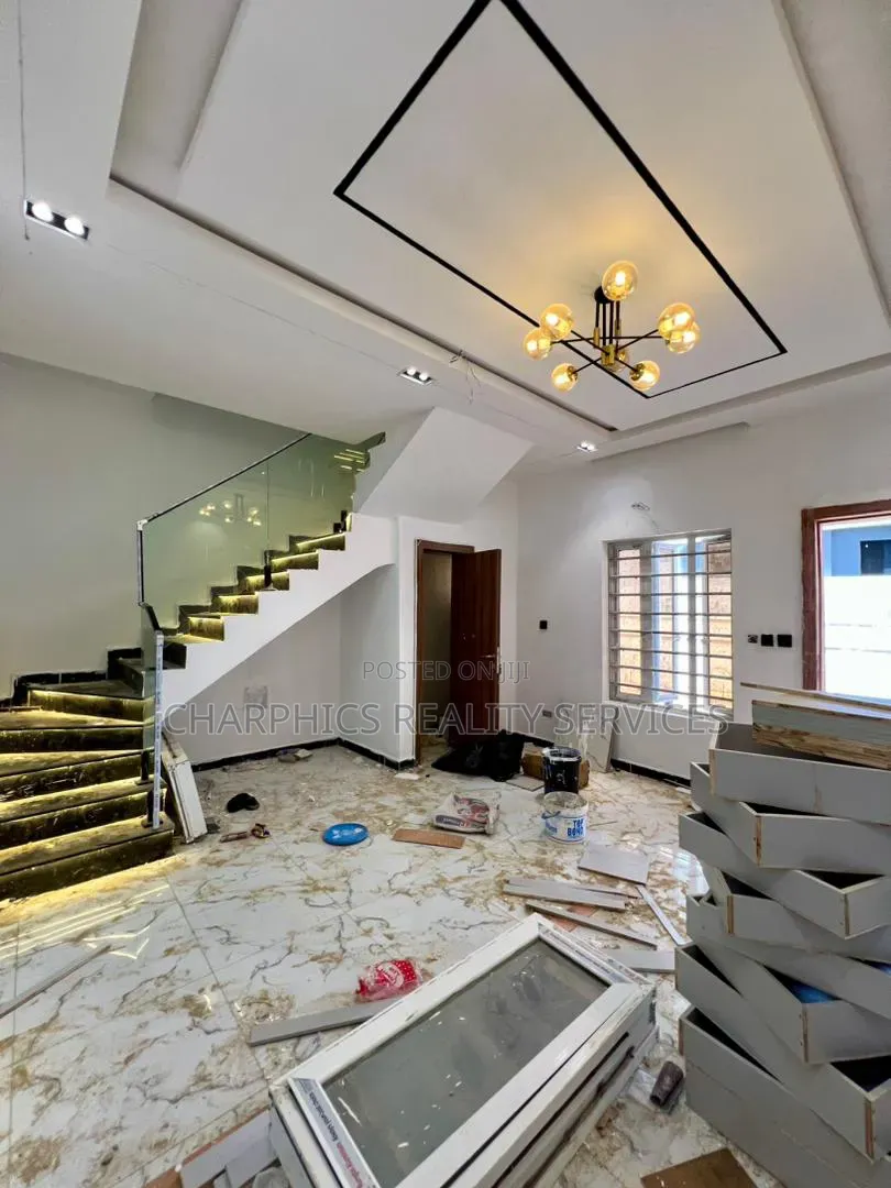 3bdrm Duplex in Off Lekki-Epe Expressway for sale
