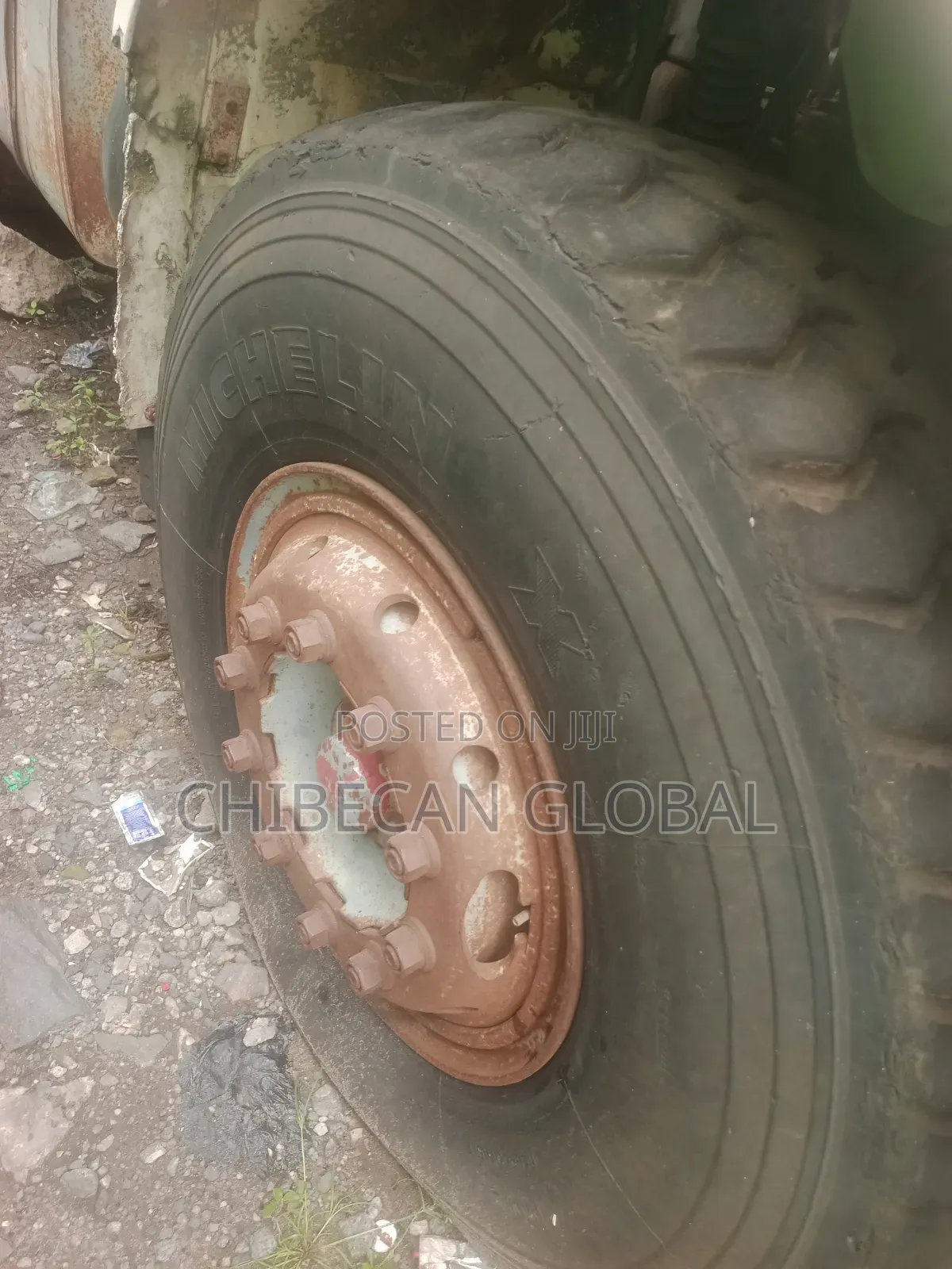 Scania 142h V8 Turbo Heavy Duty Tipper 10 Tyres (Tokunbo