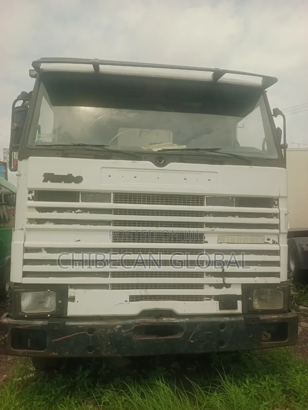 Scania 142h V8 Turbo Heavy Duty Tipper 10 Tyres (Tokunbo