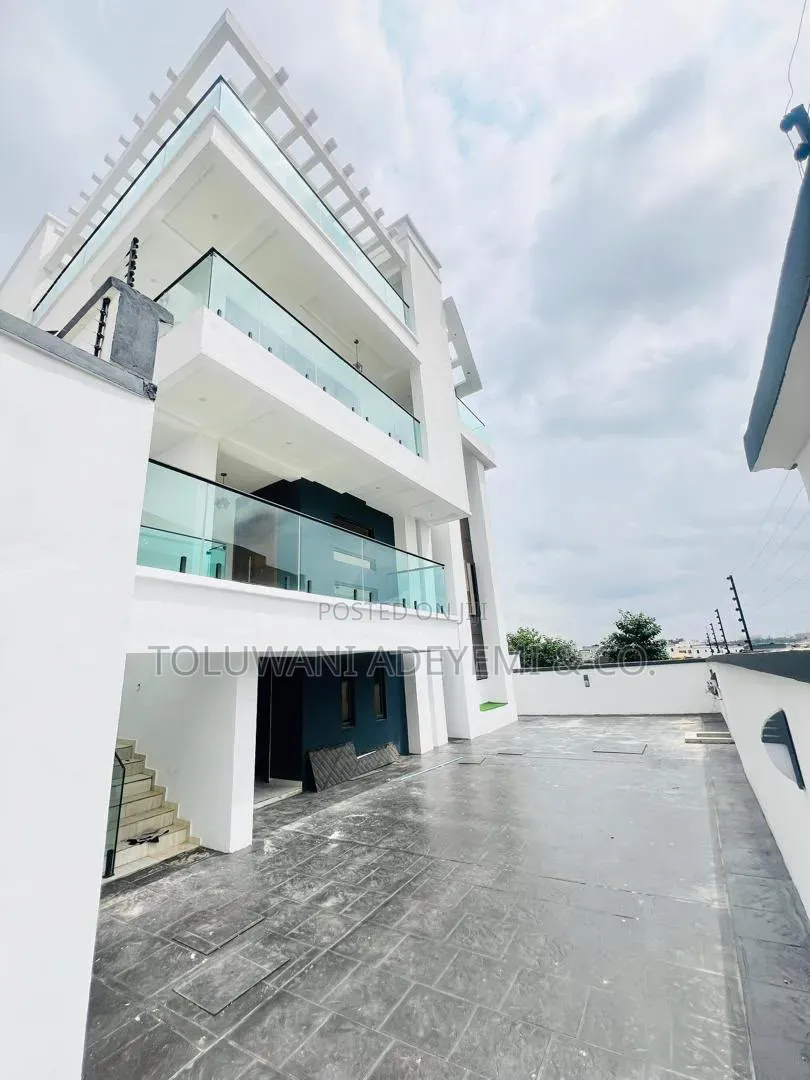5 Bedroom Detached Duplex With Pool, Cinema, Bq