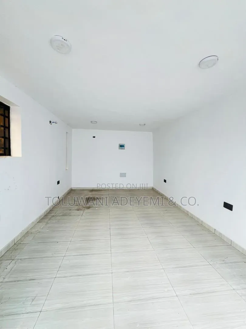 5 Bedroom Detached Duplex With Pool, Cinema, Bq