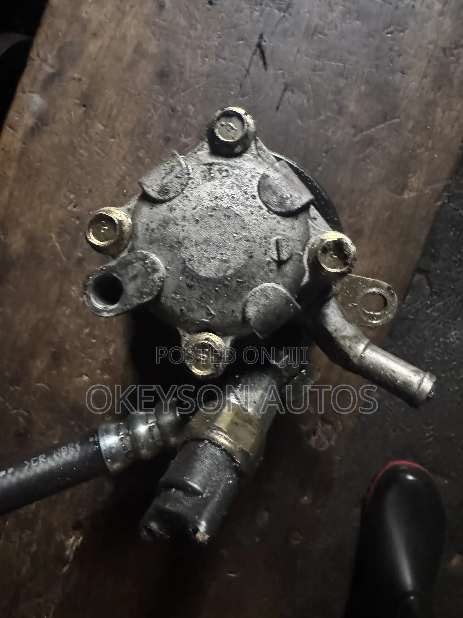 Power Steering Pump for Nissan Sunny / Sentra