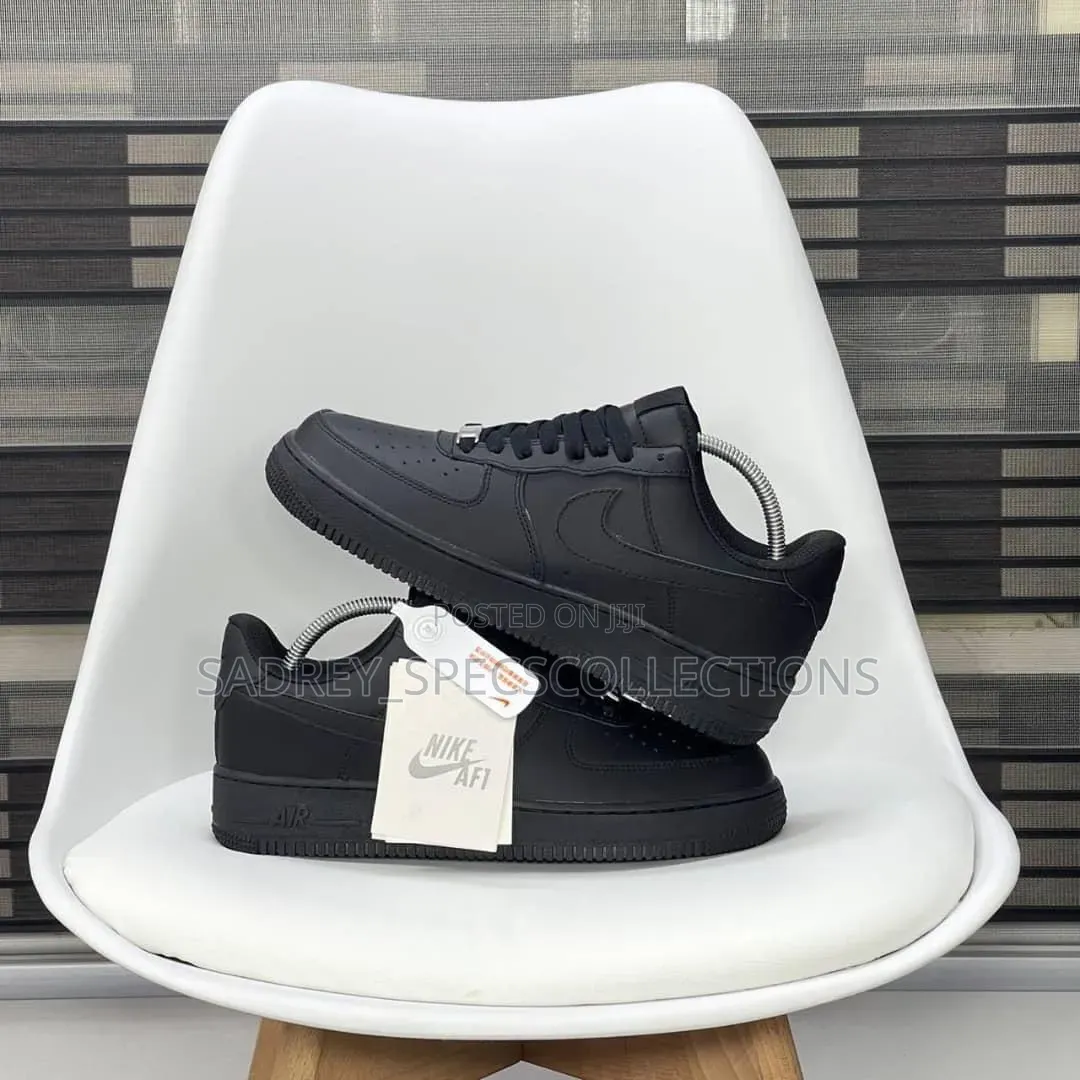 Numeris Top Quality Unisex Sneakers Now Available*