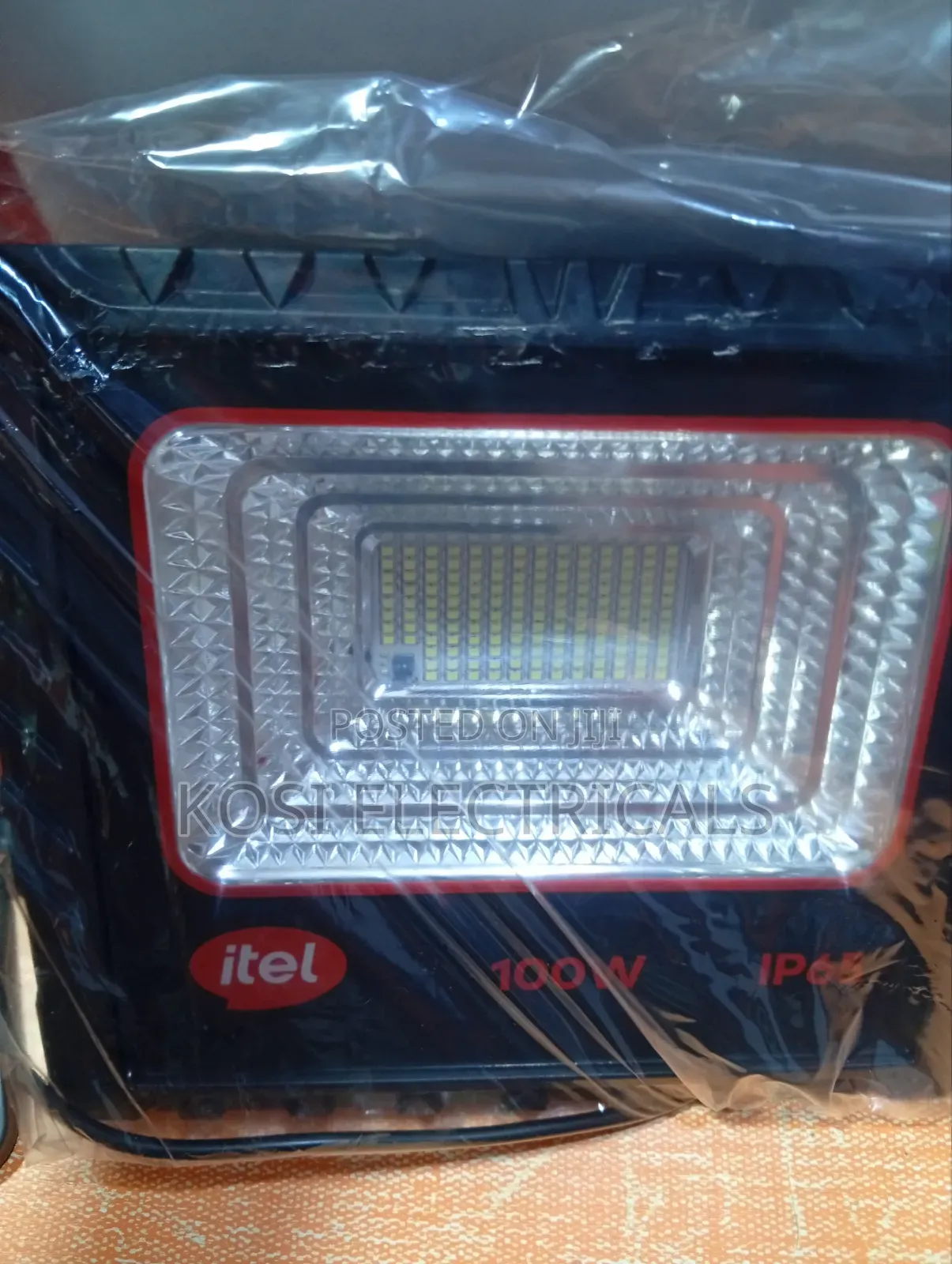 100watts Itel Solar Flood Light