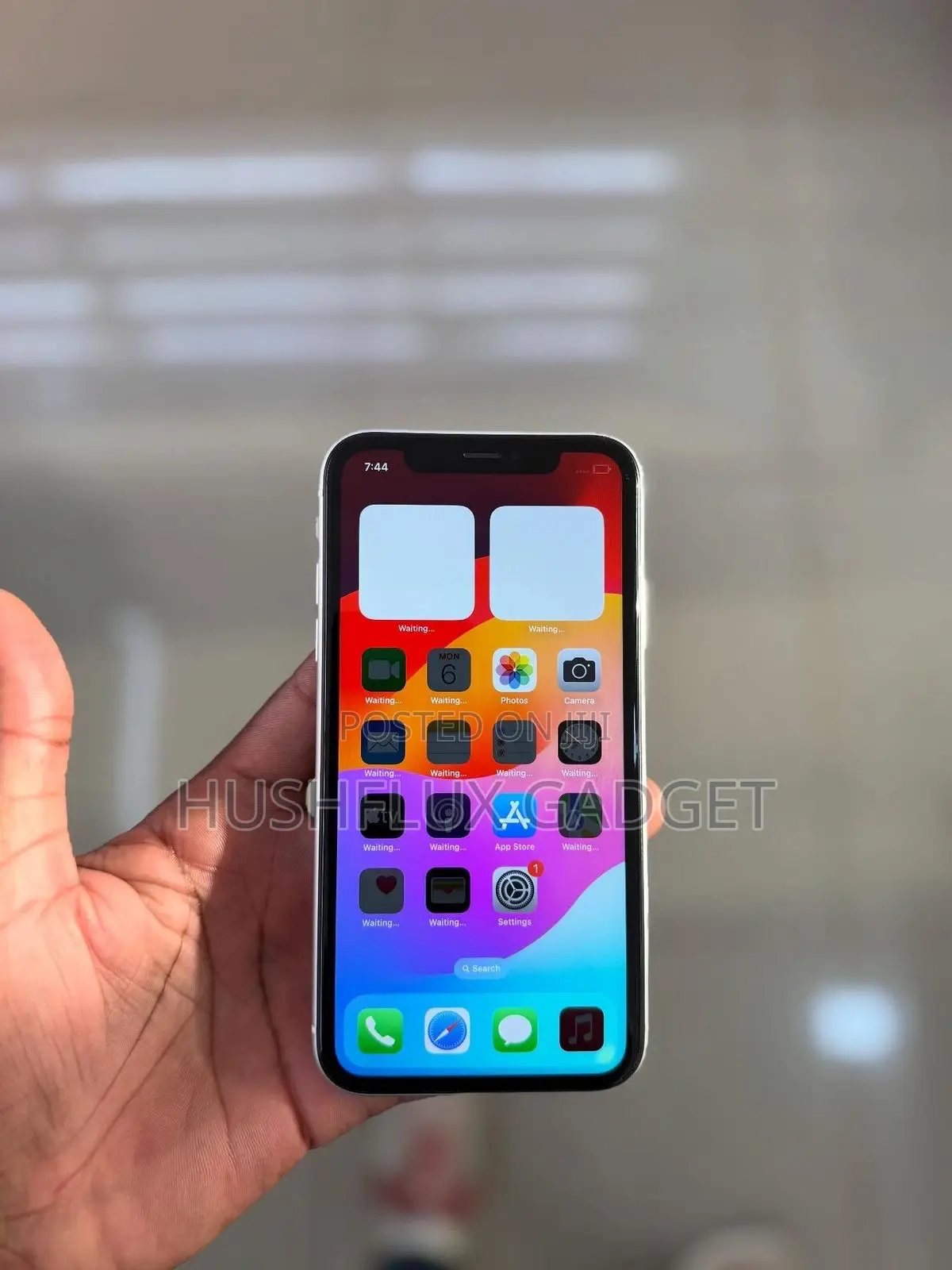 Apple iPhone XR 128 GB White