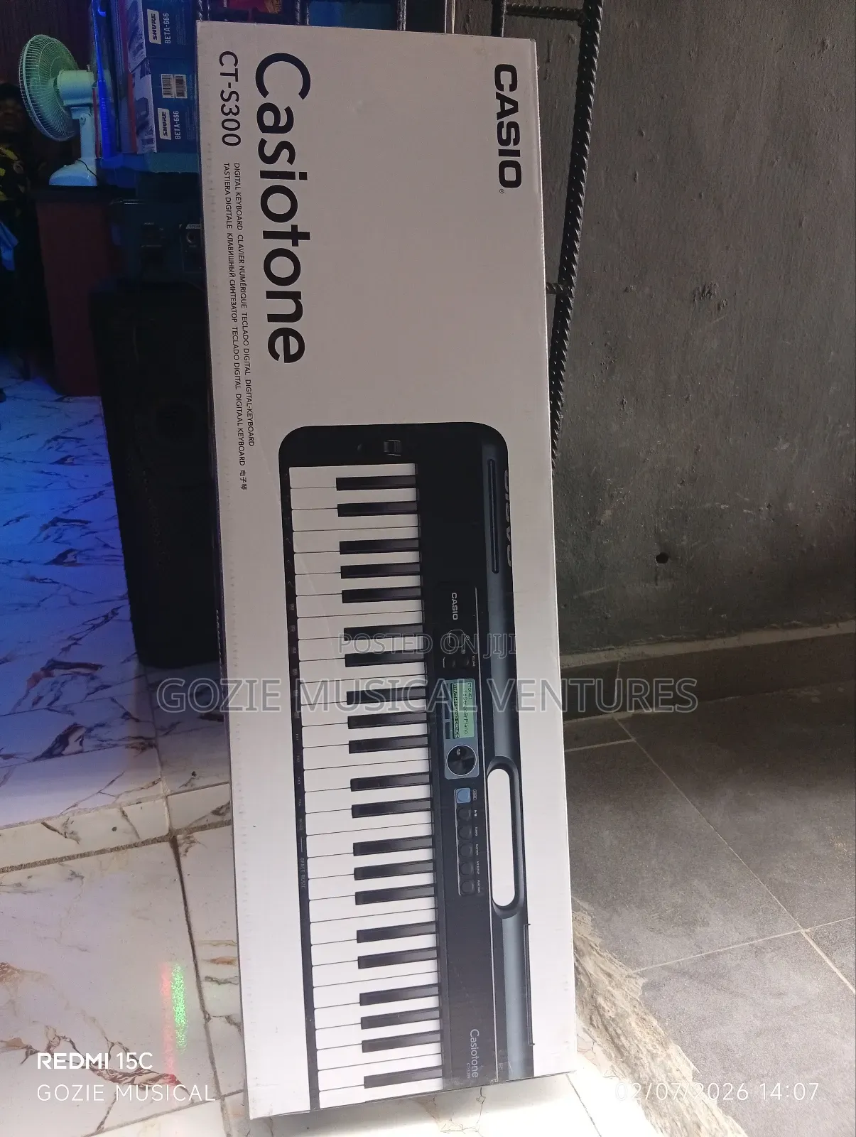 Casio Ct-S300 Casiotone Keyboard 61 Keys.