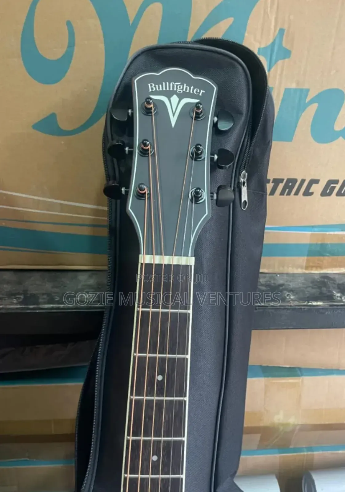 40 Inches Semi Electro Acoustic Bullfighter.