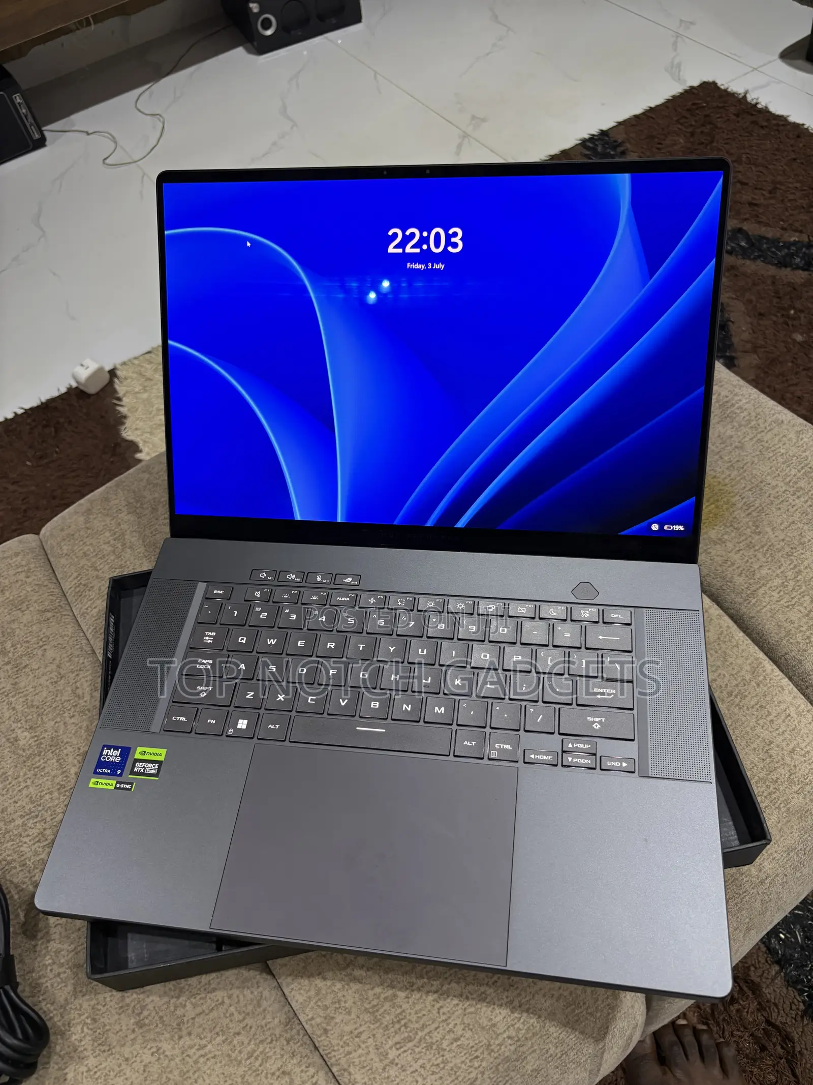 Laptop Asus ROG Zephyrus G16 16GB Intel Core Ultra 9 SSD 1T