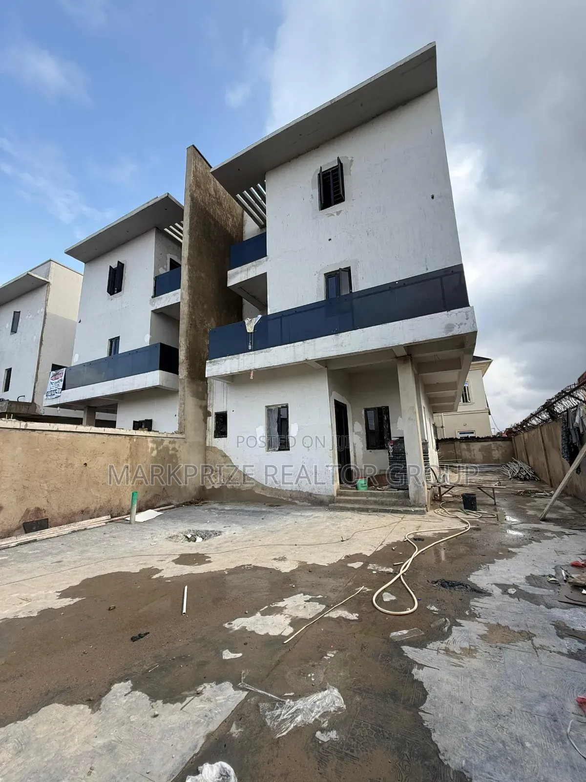 4bdrm Duplex in Ogudu Gra Lagos for sale
