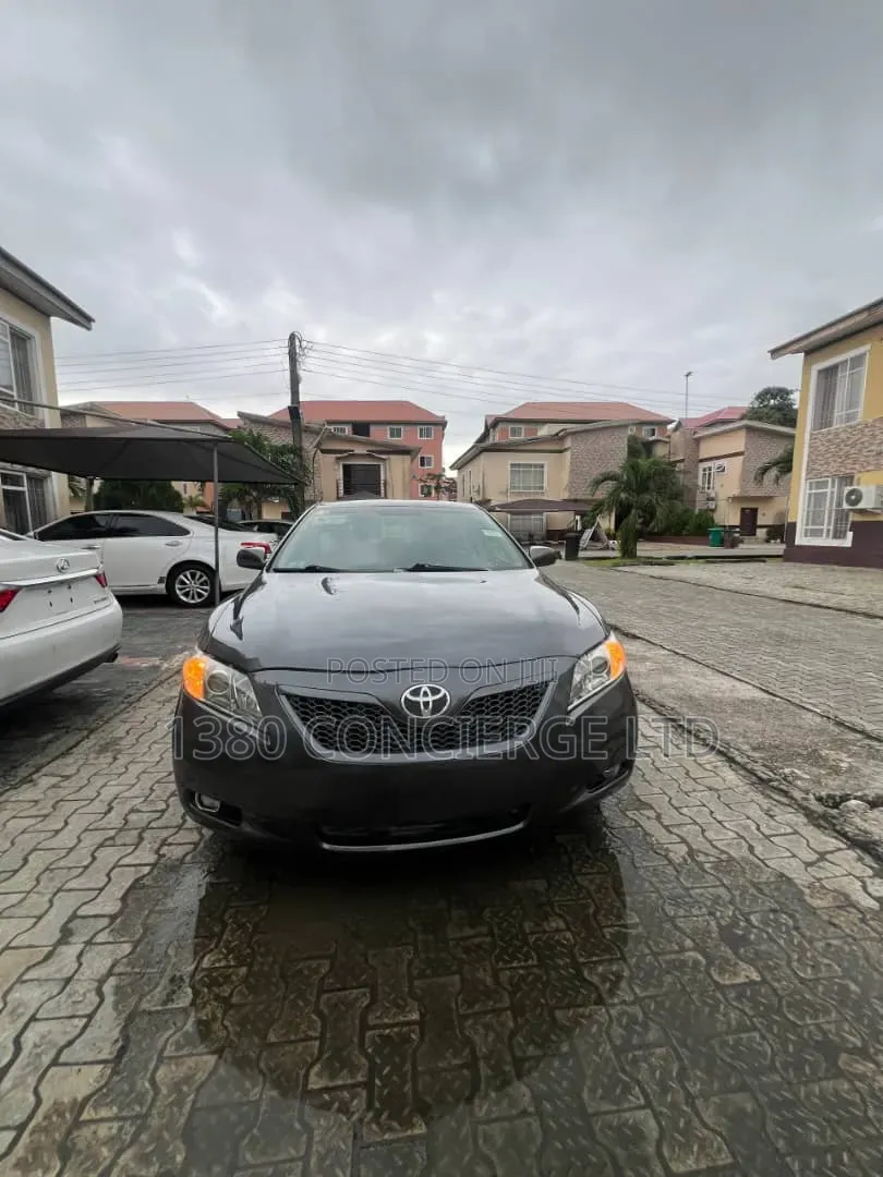 Toyota Camry 2009 Gray