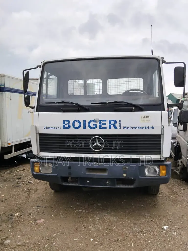 Mercedes Benz 814
