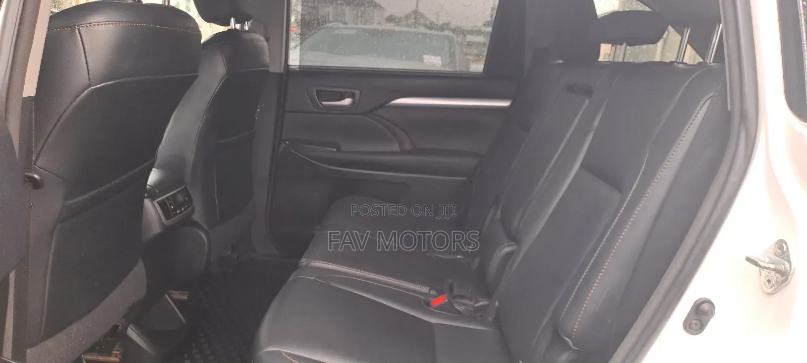 Toyota Highlander XLE 4dr SUV AWD (3.5L 6cyl 6A) 2015 White