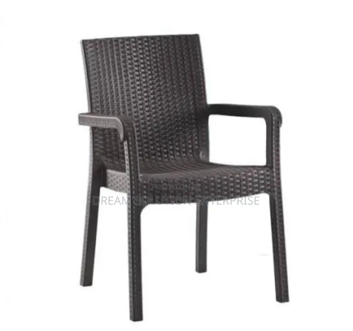 Quality Plastic Chair and Mini Table
