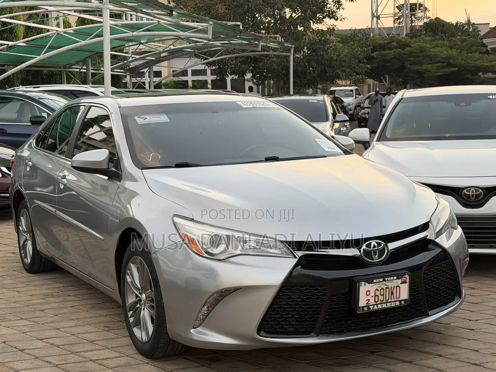 Toyota Camry XSE 4dr Sedan (2.5L 4cyl 6A) 2015 Silver