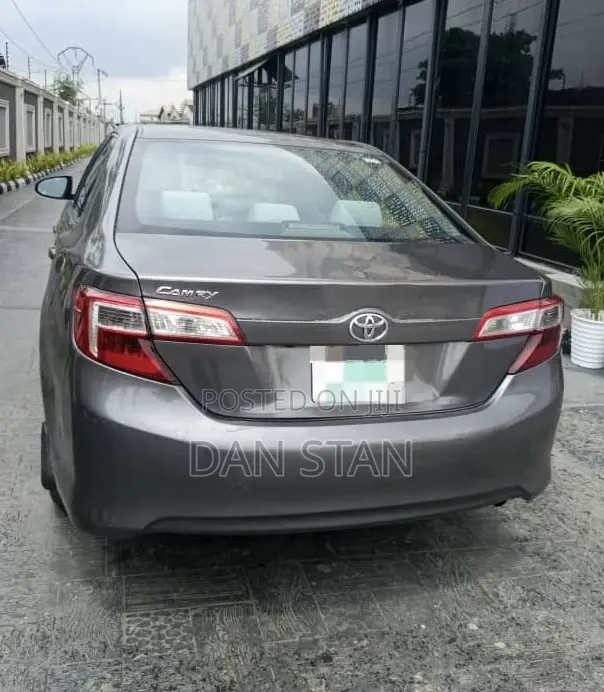 Toyota Camry 2015 Gray