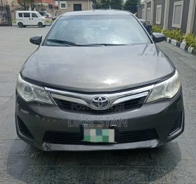 Toyota Camry 2015 Gray