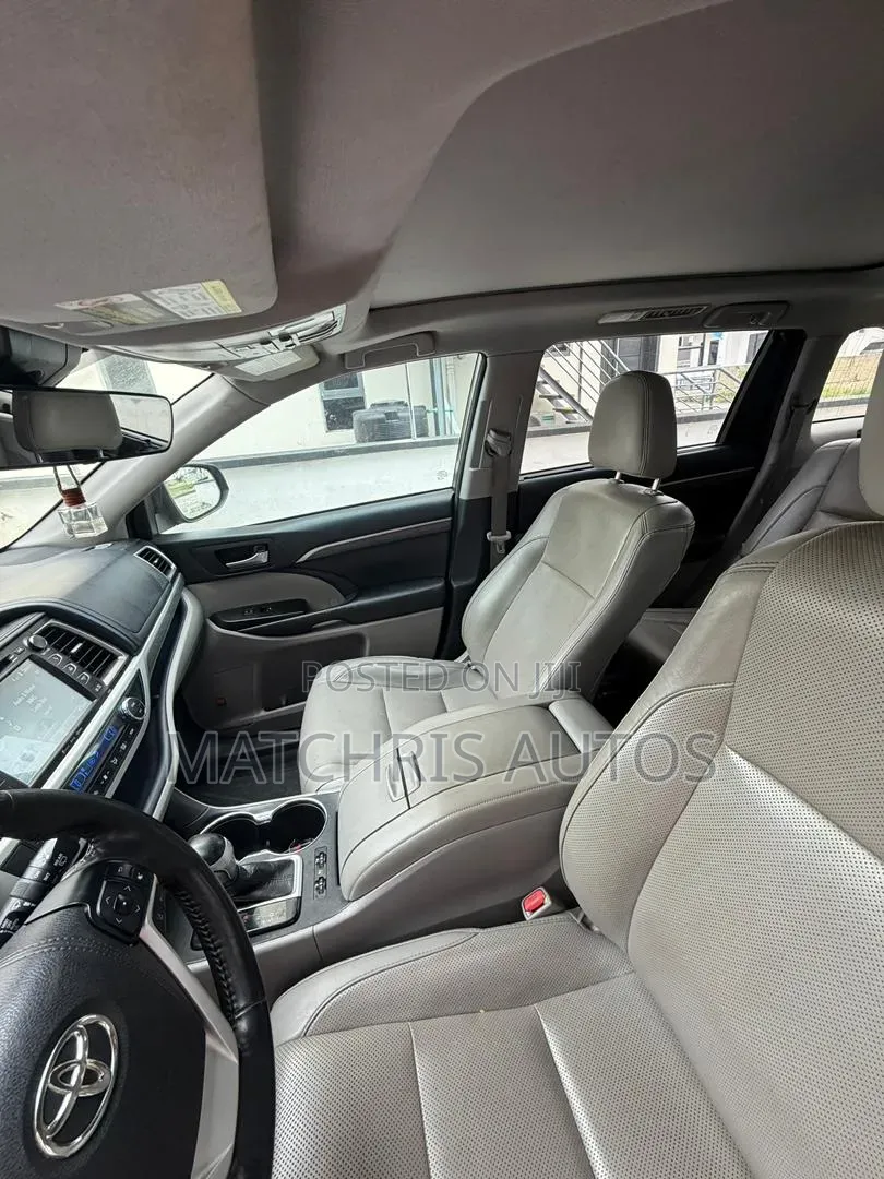 Toyota Highlander 2018 Gray