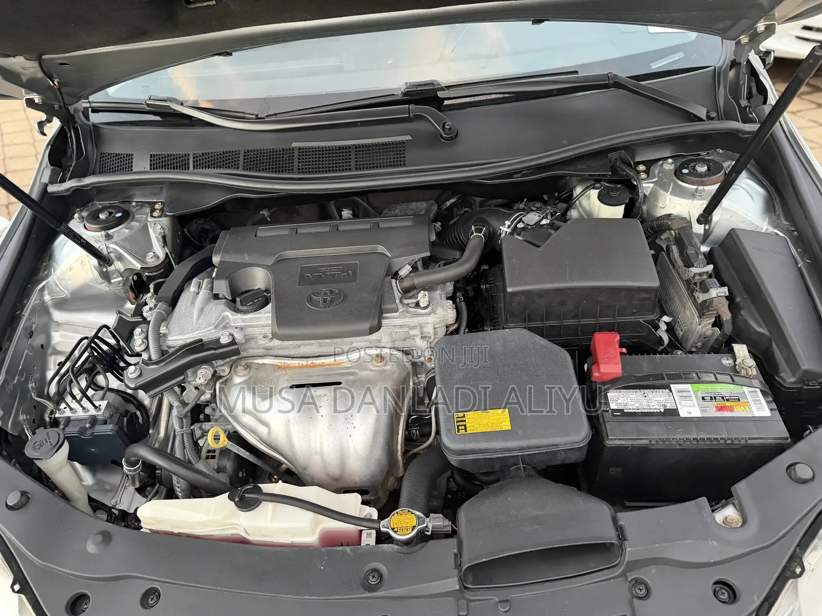 Toyota Camry SE 4dr Sedan (2.5L 4cyl 6A) 2015 Silver