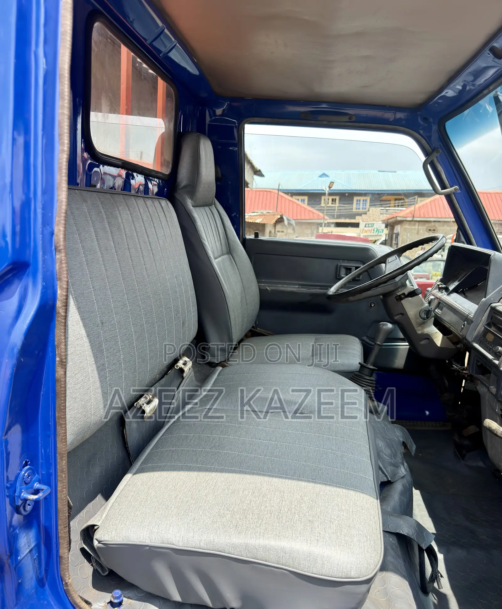 Toyota Dyna 150 Converted to Normal Hand