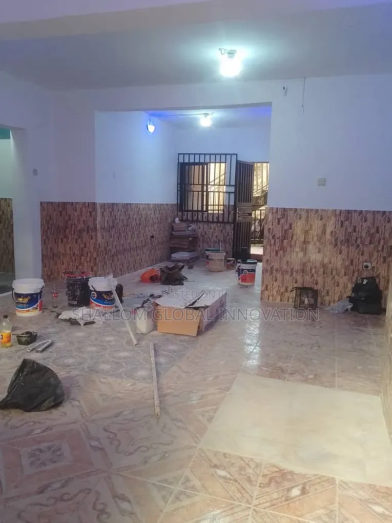 3bdrm Block of Flats in Peace, Akobo for rent
