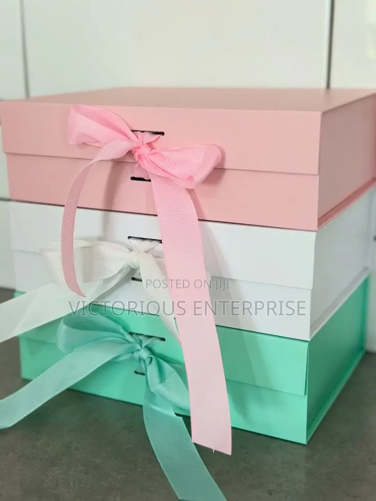 Gift Boxes in Different Sizes | Luxury Gift Boxes With Ribbon