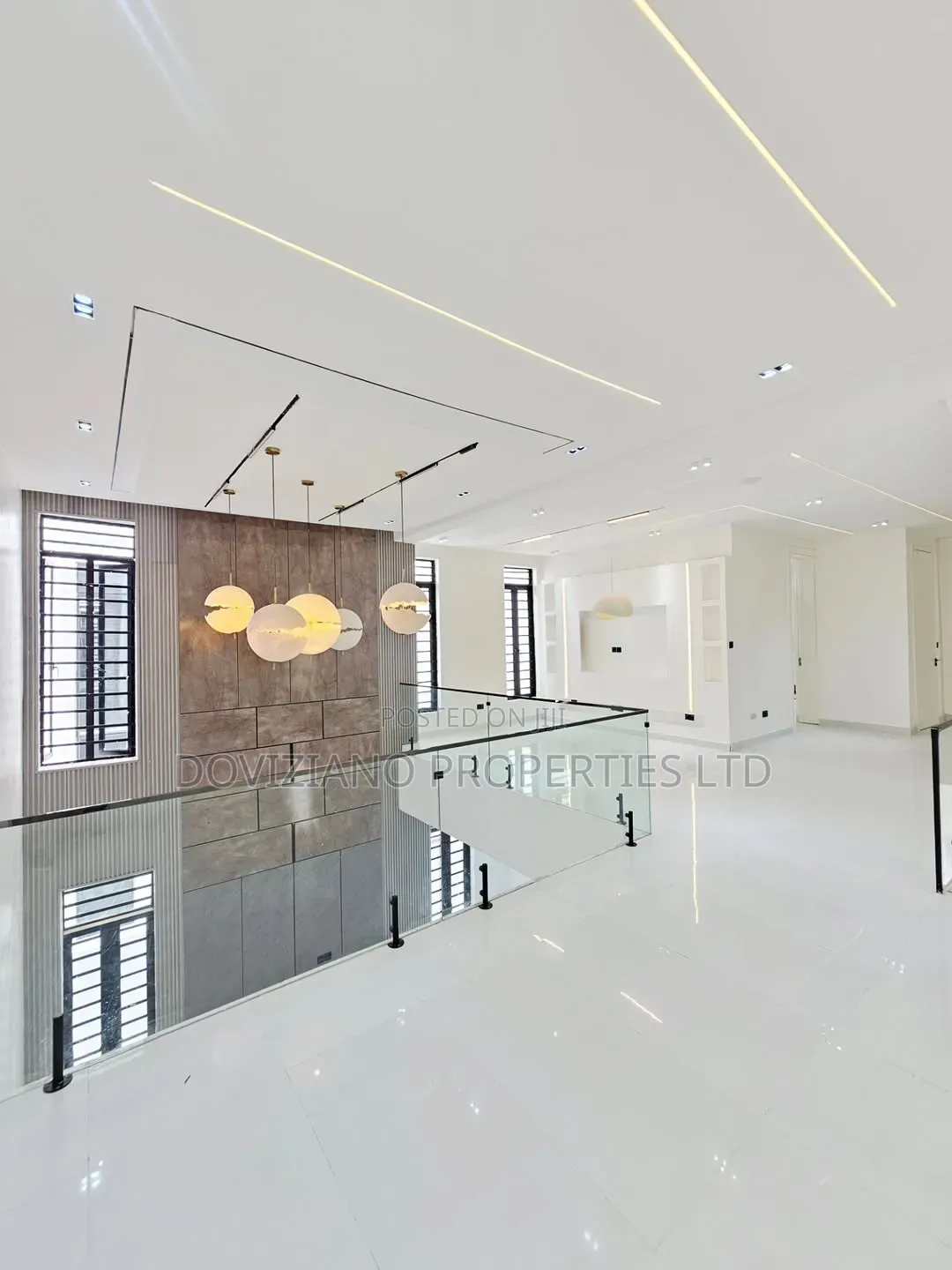 5bdrm Duplex in Lekki Phase 1 for sale