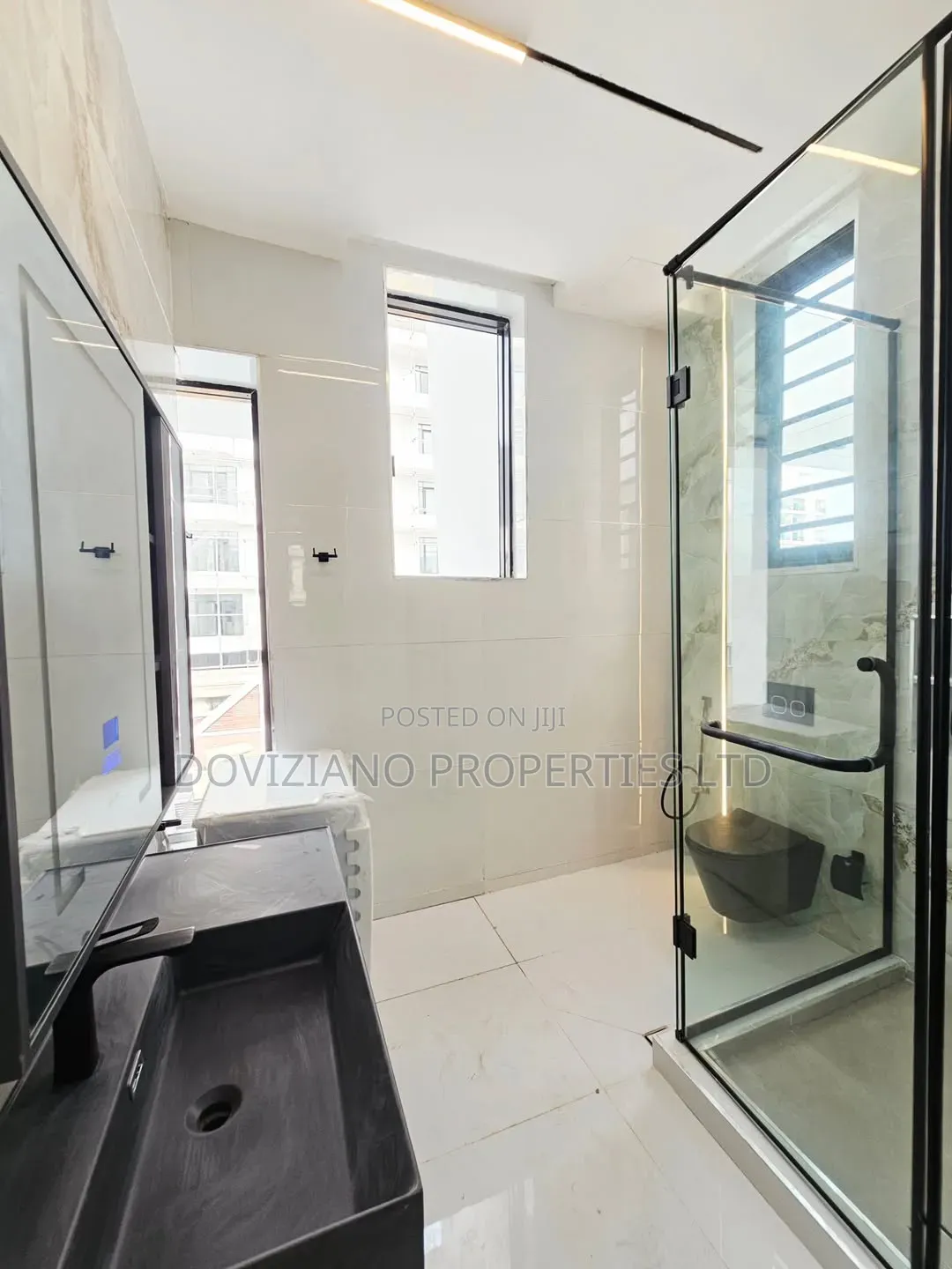 5bdrm Duplex in Lekki Phase 1 for sale