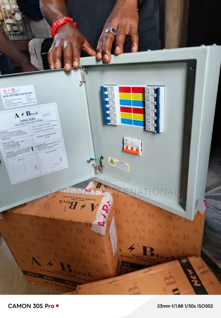 4 Way 3 Phase Distribution Board (Tpn) – Metal Db With MCB