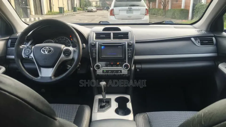 Toyota Camry SE 4dr Sedan (2.5L 4cyl 6A) 2012 Black