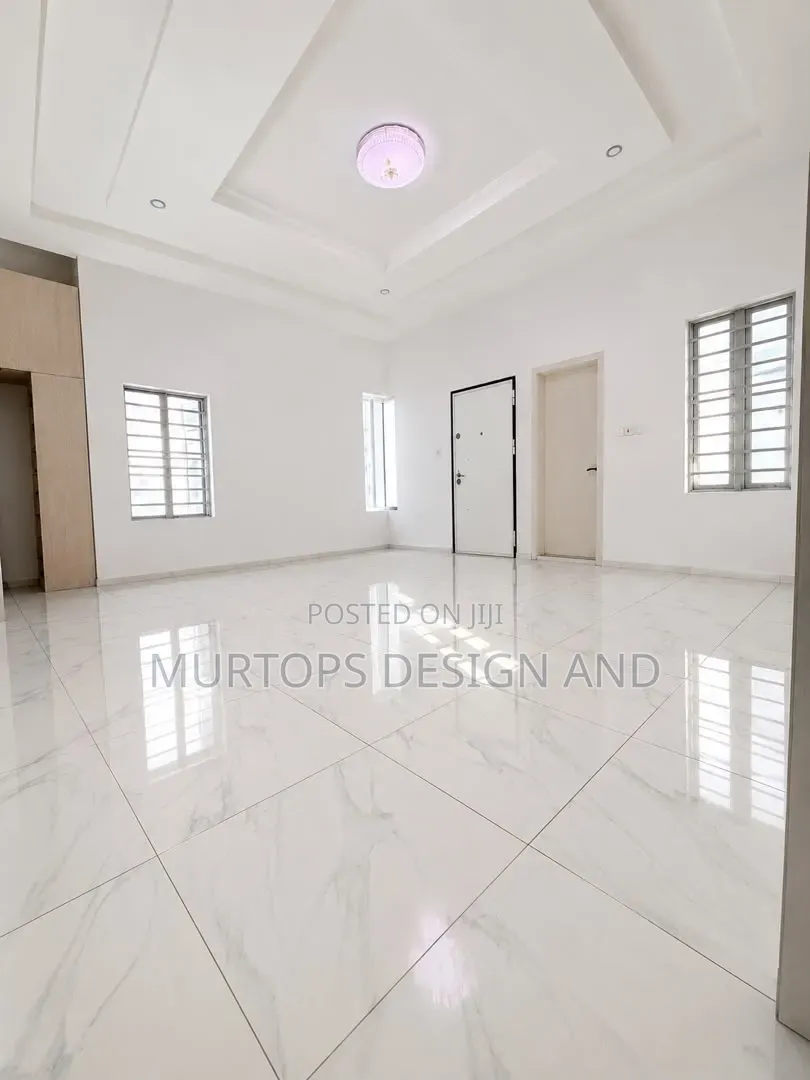 1bdrm Shared Apartment in Osapa london for rent