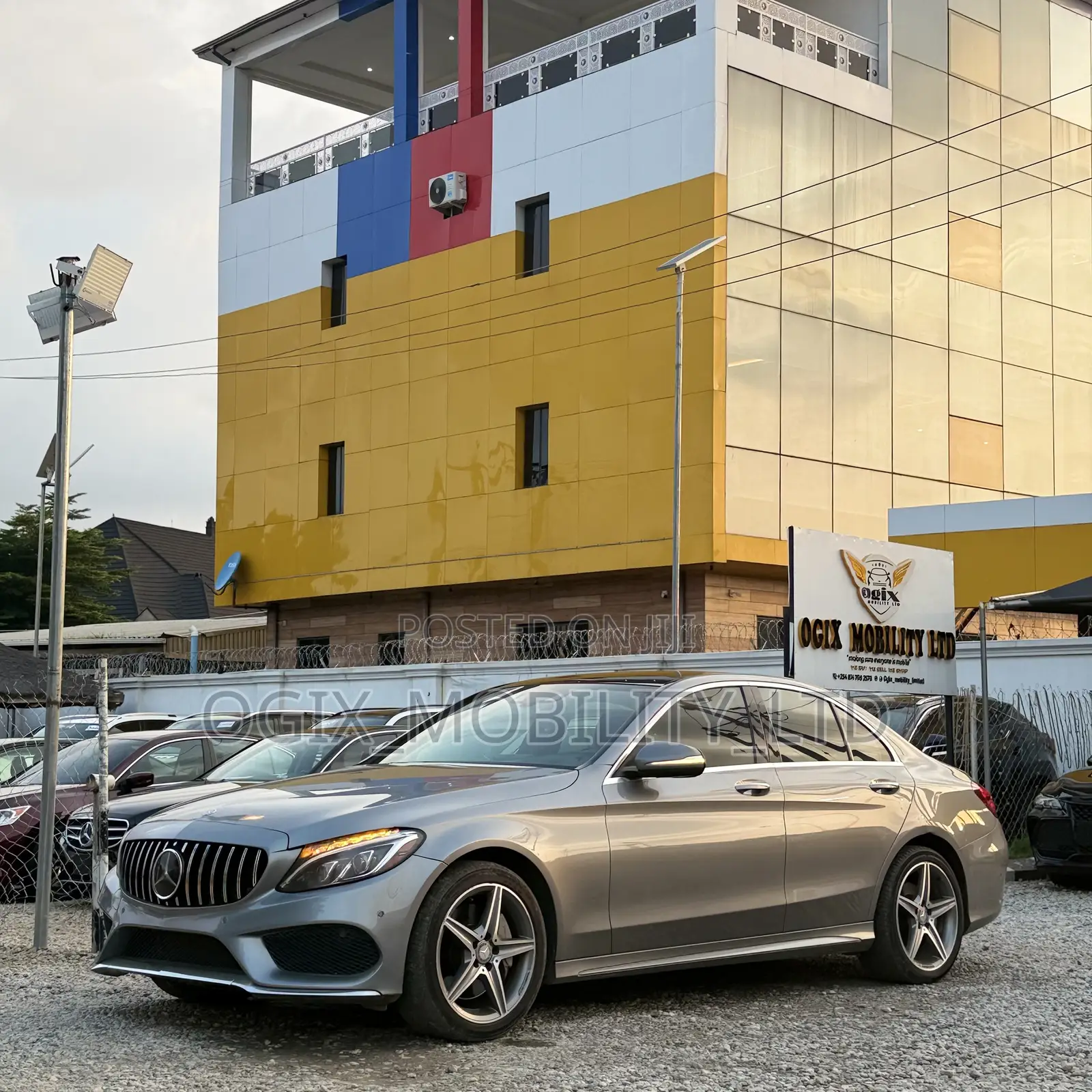 Mercedes-Benz C400 4Matic AWD Sedan (3.0L V6 7A) 2015 Gray