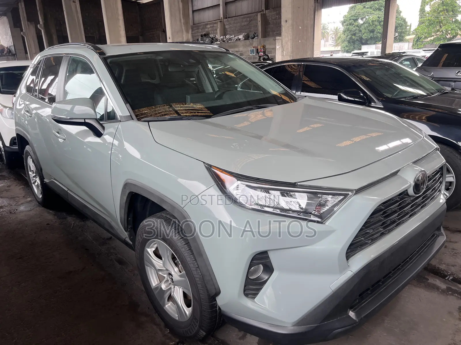 Toyota RAV4 Limited AWD 2020 Green
