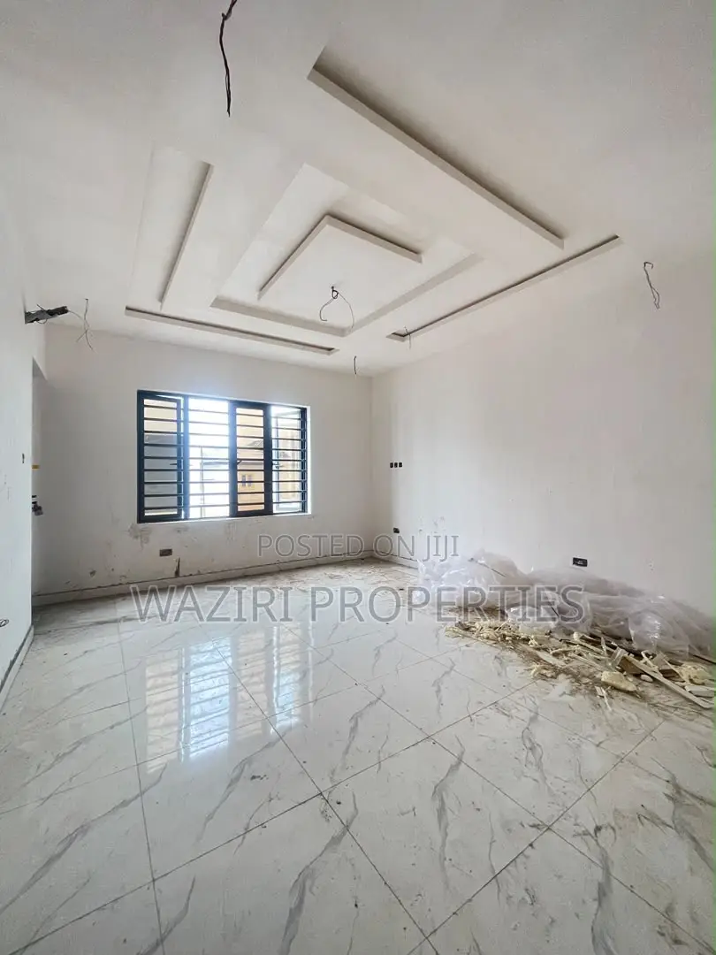 4bdrm House in Sangotedo for sale