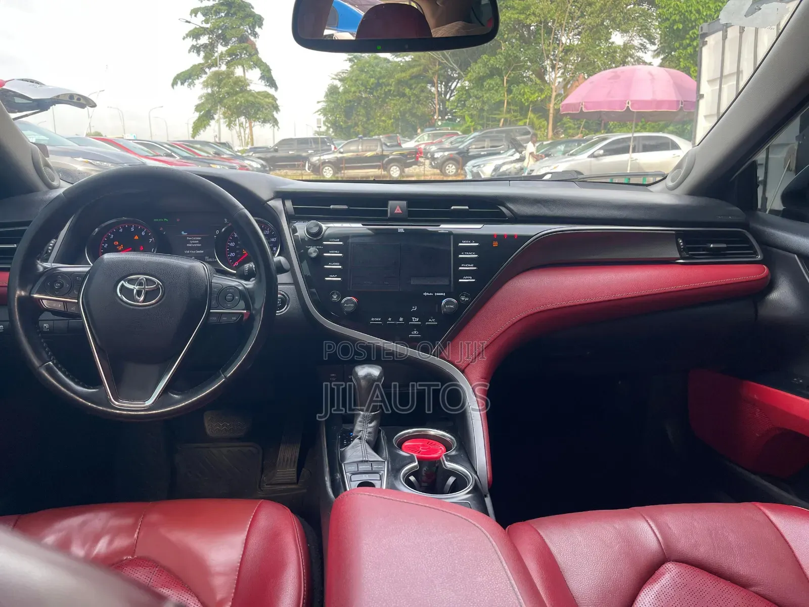Toyota Camry 2019 White