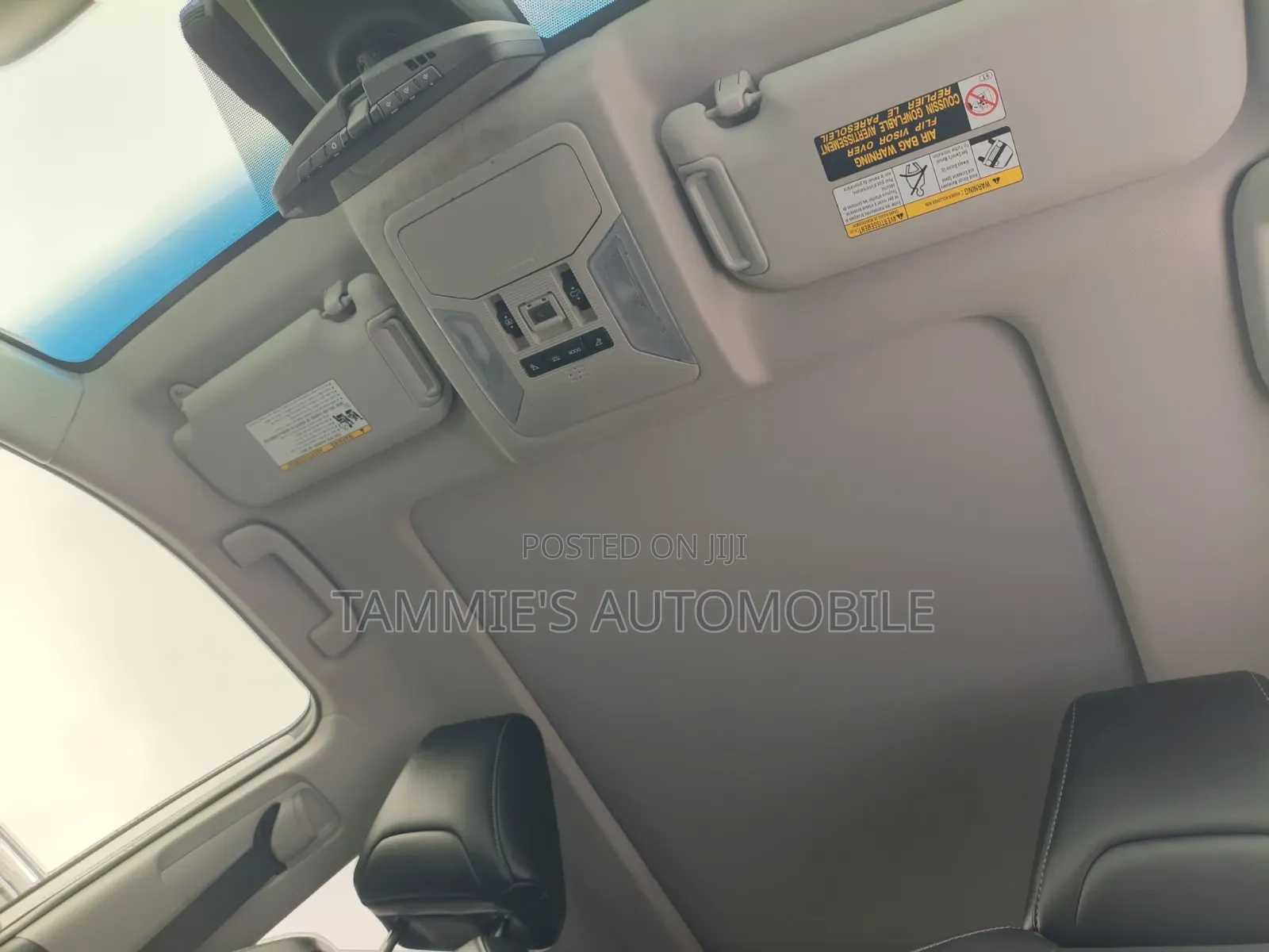 Toyota RAV4 Limited 2021 Silver