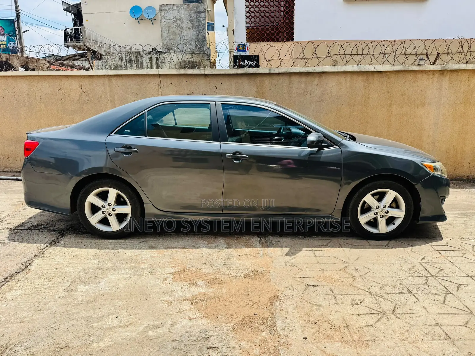 Toyota Camry SE 4dr Sedan (2.5L 4cyl 6A) 2014 Black