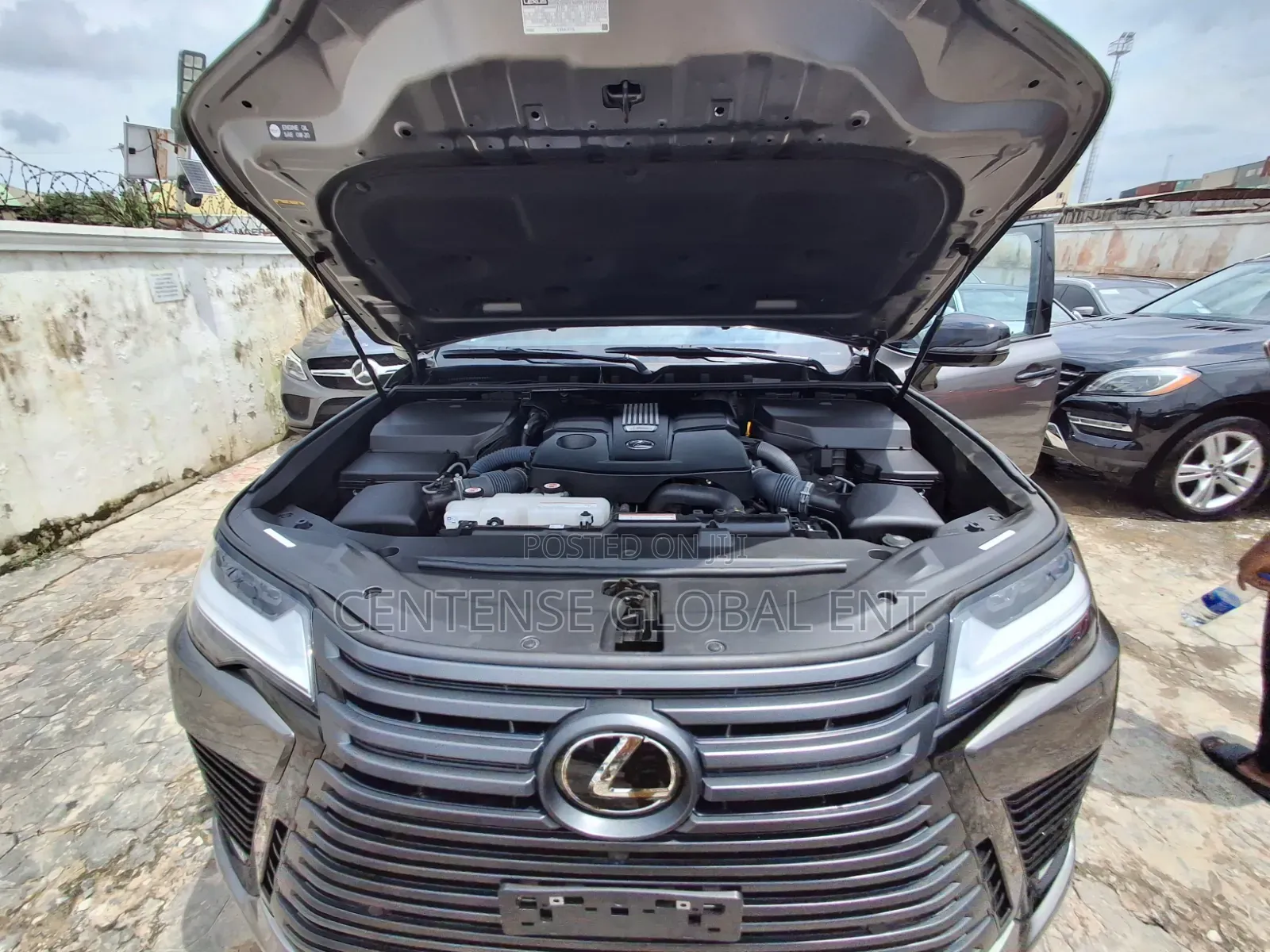 Lexus LX 2024 Green