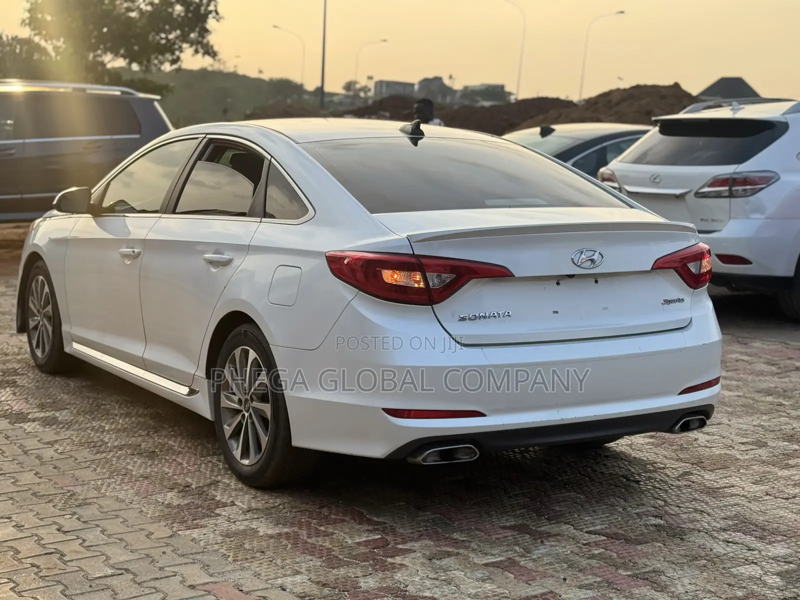 Hyundai Sonata Sport 2.0T 4dr Sedan (2.0L 4cyl Turbo 6A) 2015 White
