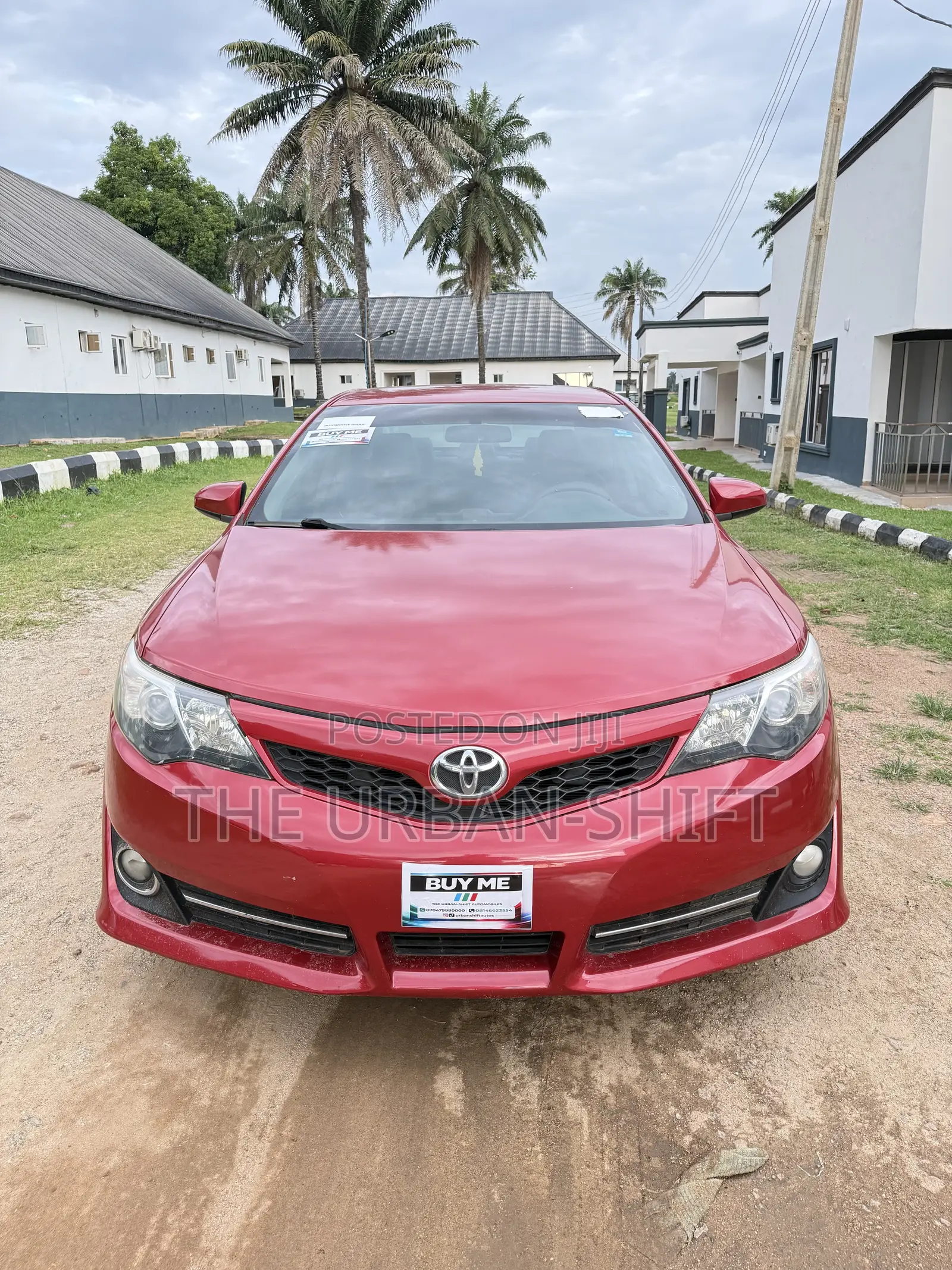 Toyota Camry SE 4dr Sedan (2.5L 4cyl 6A) 2012 Red