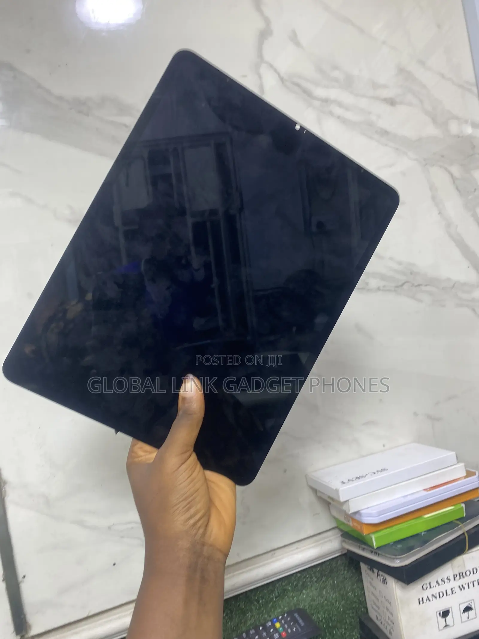 Original Follow Come Screen iPad Pro 6th Gen 12.9 Inch Available