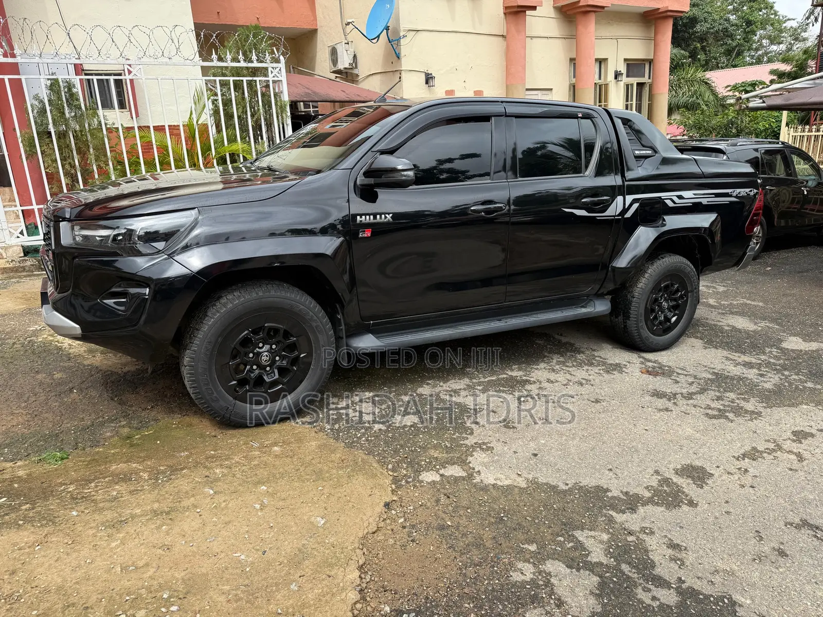 Toyota Hilux 2020 Black