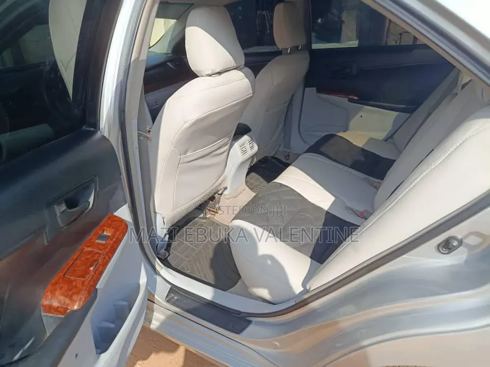 Toyota Camry 2014 Silver